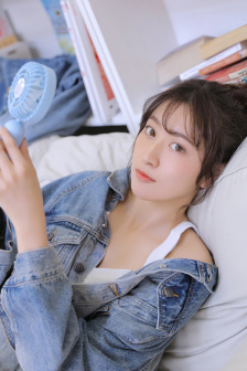 《乳色吐息》第一季无删减